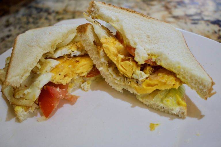 Egg Sandwich - Cut The Crap Kitchen - Costa Rica