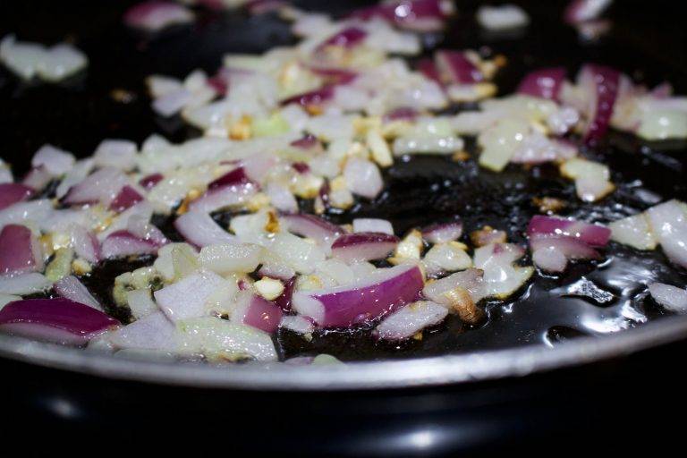 Fried Spaghetti - Cut The Crap Kitchen - Costa Rica