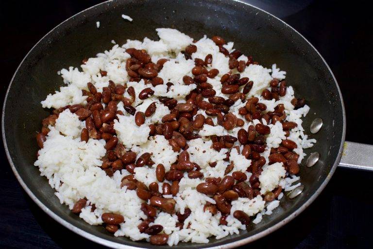 Beans & Rice - Cut The Crap Kitchen - Costa Rica