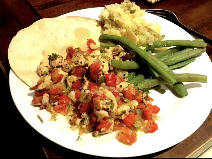 Stir Fry Garlic Chicken with Sides - Cut The Crap Kitchen - Costa Rica