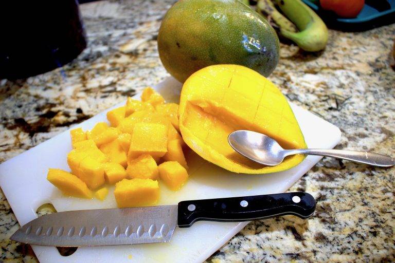 Mango - Cut The Crap Kitchen - Costa Rica