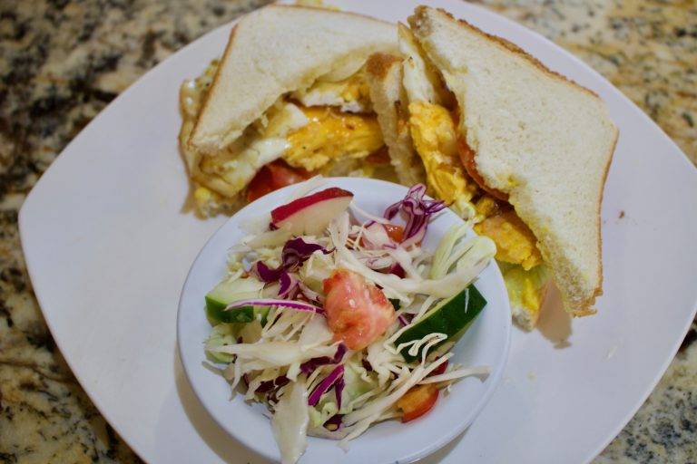 Egg Sandwich - Cut The Crap Kitchen - Costa Rica