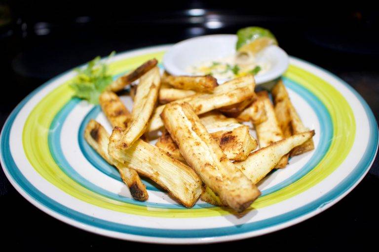 Yuca Fries - Cut The Crap Kitchen - Costa Rica