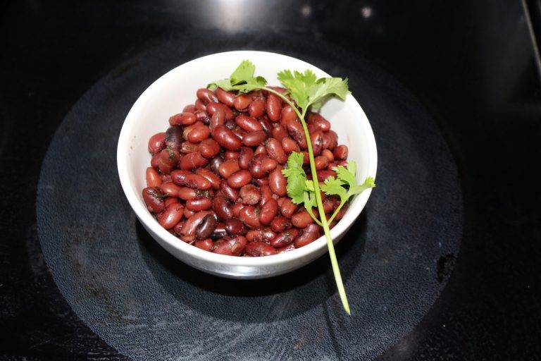 - Cut The Crap Kitchen - Costa RicaRed beans