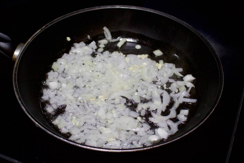 Sautéed Garlic & Onion - Cut The Crap Kitchen - Costa Rica