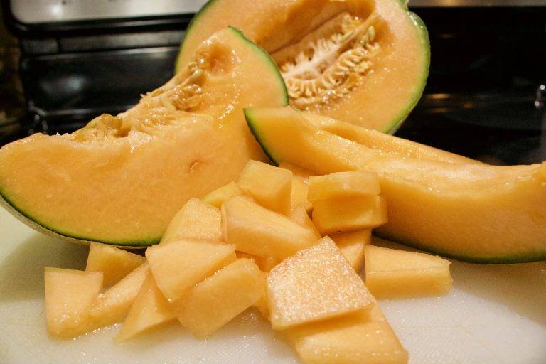 Melon - Cantaloupe - Cut The Crap Kitchen - Costa Rica